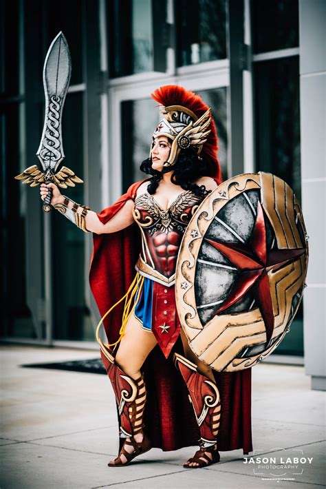 athena and wonder woman